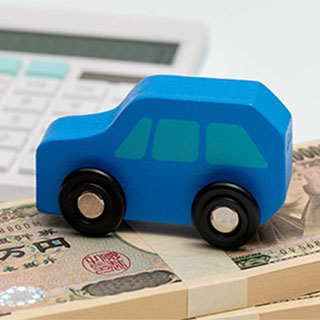 ［PR］【車のローン】200万円の車を頭金なしで買える年収の目安は？車のサブスク「KINTO」なら、頭金なし（初期費用0円）で新車に乗れるプランもあります！